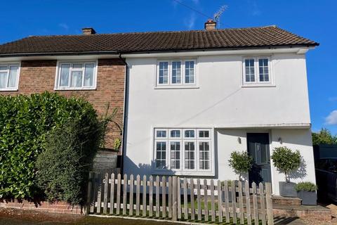 3 bedroom terraced house for sale, Elm Road, Esher