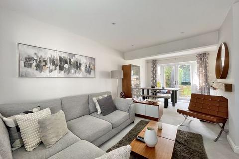 14 Elm Road, Claygate, Esher, KT10 0EH