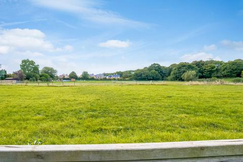 6 Barlow Close, Milcombe, Banbury, OX15 4SB