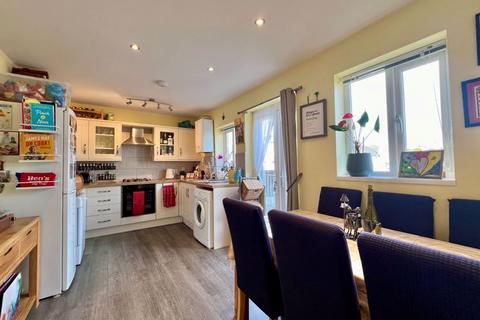 3 bedroom terraced house for sale, Grenville Road, St Judes, Plymouth. Gorgeous 3 bedroomed terraced family home with lovely kitchen and garden.