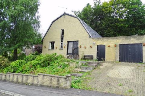 3 bedroom detached house for sale, Fir Park, Tillicoultry FK13