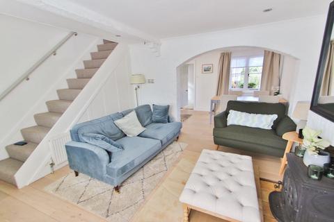 3 bedroom end of terrace house for sale, East Street, Mayfield