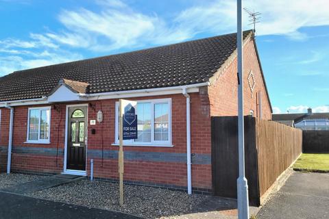 2 bedroom semi-detached bungalow for sale, Beach Avenue, Skegness PE24