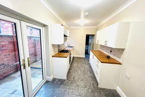 3 bedroom terraced house for sale, Ivy Road, Abington, Northampton NN1