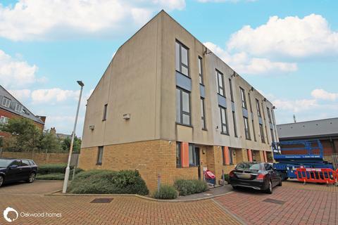 3 bedroom end of terrace house for sale, Sandhuurst Place, Margate