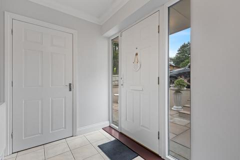 12 Swiss Way, Folkestone, CT19 6PJ