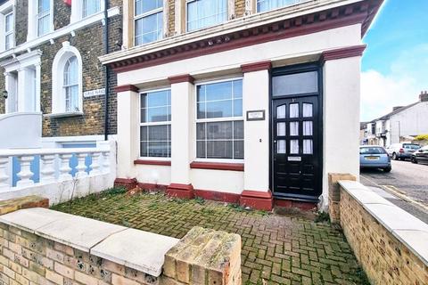 1 bedroom apartment for sale, Richmond Street, Sheerness