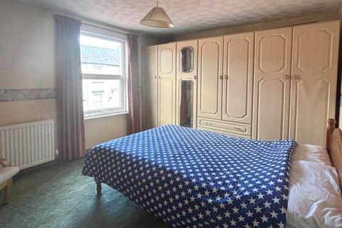 30 Swan Road, Gloucester, GL1 3BJ