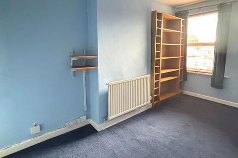 30 Swan Road, Gloucester, GL1 3BJ