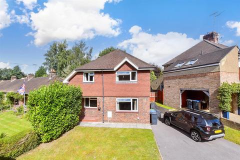 3 bedroom detached house for sale, Holtye Road, East Grinstead, West Sussex