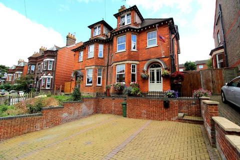 4 bedroom semi-detached house for sale, London Road, South Luton, Luton, Bedfordshire, LU1 3UG