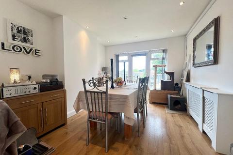 47 Wickstead Avenue, Luton, LU4 9DW