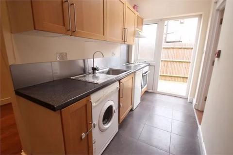 2 bedroom flat for sale, Welldon Crescent, Harrow