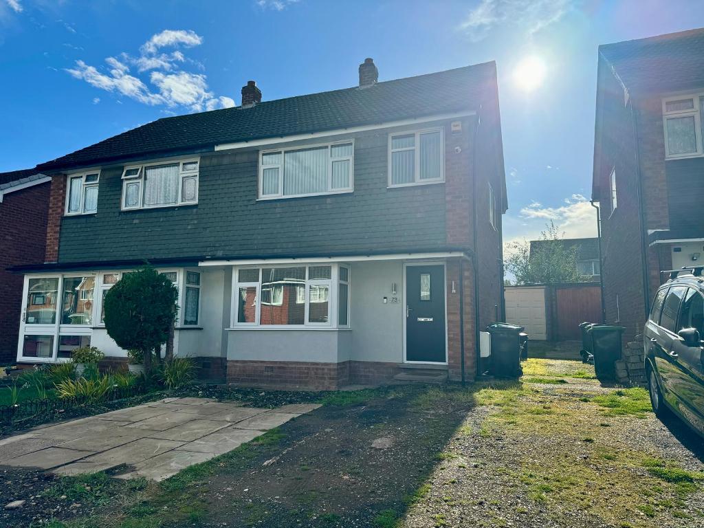 Rayford Drive, West Bromwich, B71 3QW 3 bed semidetached house for