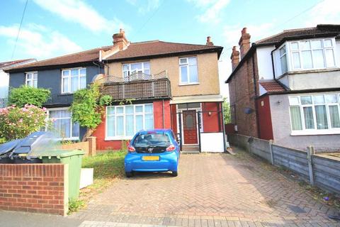 2 bedroom flat to rent, BERKHAMSTED AVENUE, WEMBLEY, MIDDLESEX, HA9 6DT