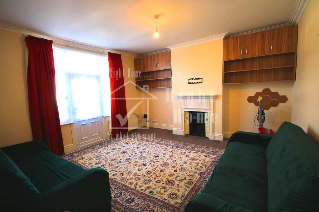Apartment in WEMBLEY - View 4
