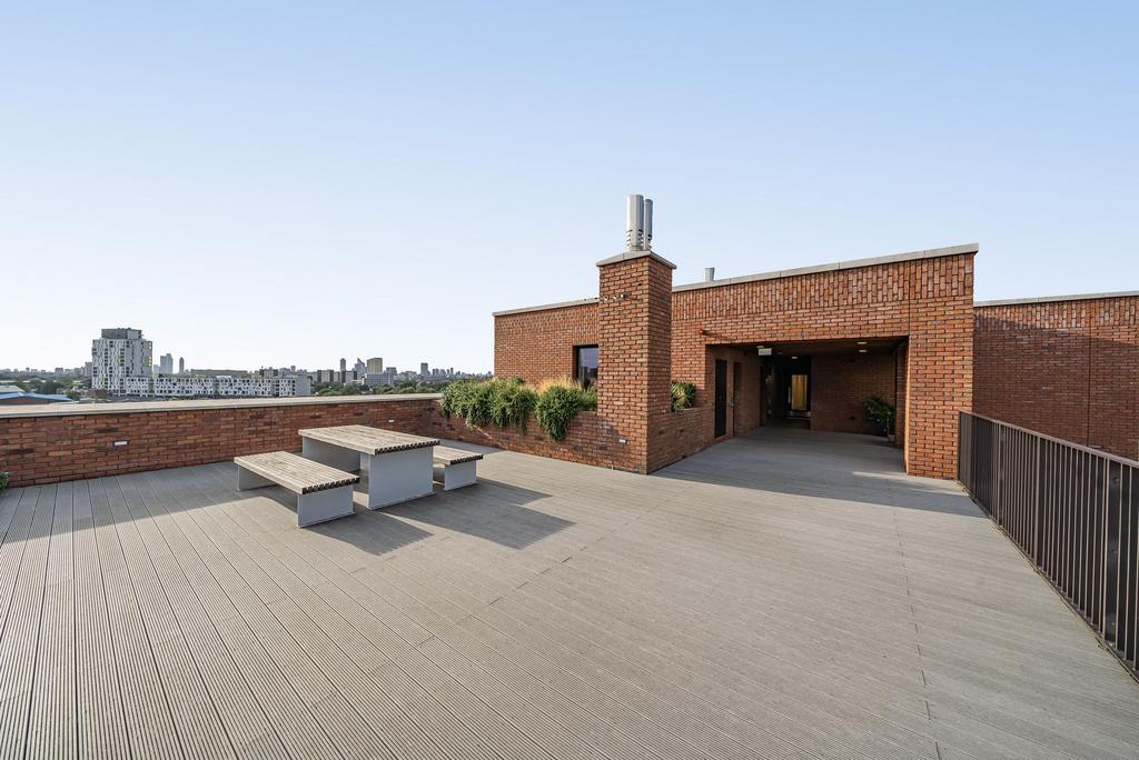 Communal Roof Terrace