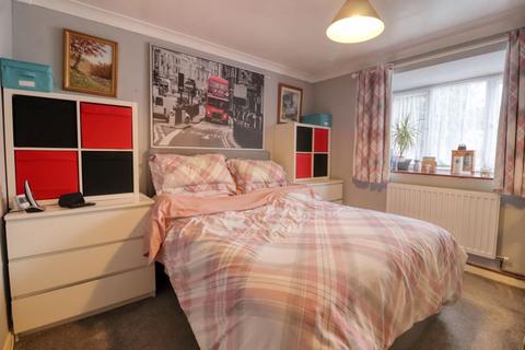 11 Fulford Crescent, New Holland, Barrow-upon-humber, DN19 7BH