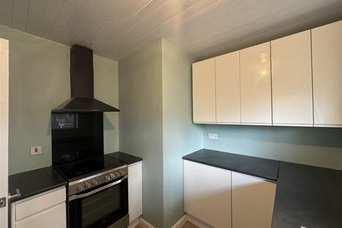 2 bedroom flat to rent, Fulbourne Road, London E17