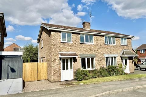 3 bedroom semi-detached house for sale, Neville Close, Loughborough LE12