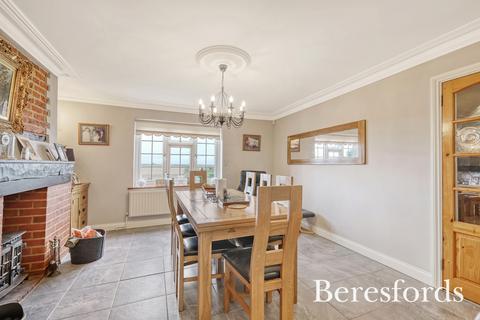 4 bedroom detached house for sale, Marshes, Burnham-on-Crouch, CM0