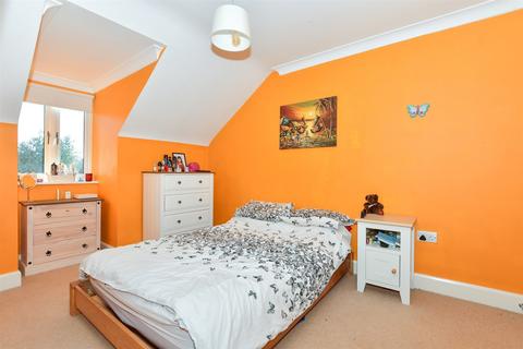 2 bedroom end of terrace house for sale, Lime Court, Kennington, Ashford, Kent