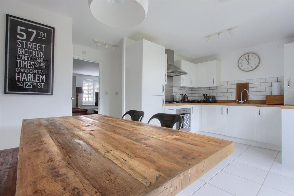Kinver Close, Redcar 3 bed semidetached house for sale £200,000