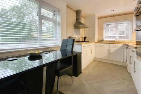 2 bedroom maisonette for sale, Hinton Close, Crowthorne, Berkshire