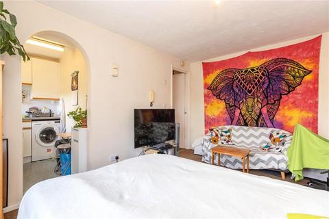 Studio for sale, Tintagel Way, Woking, Surrey