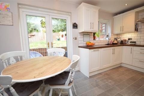 3 bedroom semi-detached house for sale, Crow Nest Mews, Leeds, West Yorkshire