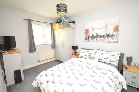 3 bedroom semi-detached house for sale, Crow Nest Mews, Leeds, West Yorkshire