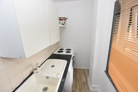 1 bedroom end of terrace house to rent, Top Floor ,  Victoria Road, Aston, Birmingham