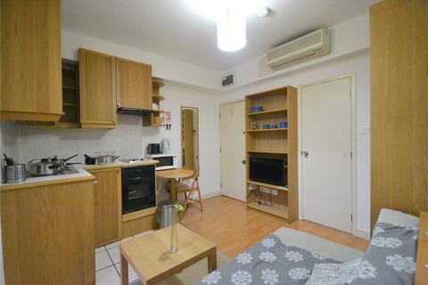 Studio to rent, Gloucester Street, Pimlico, London, SW1V