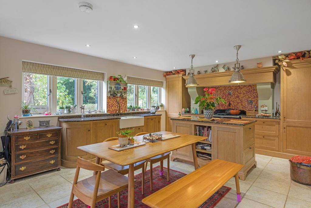 Kitchen/Dining