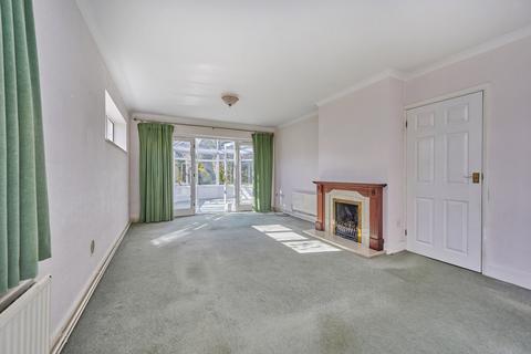 2 bedroom bungalow for sale, Hatfield Road, Hertfordshire AL4