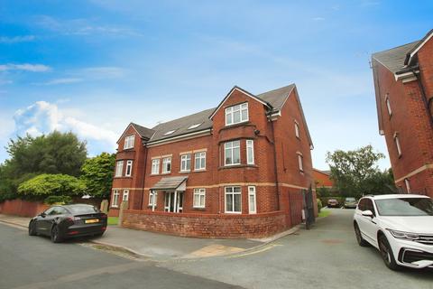 2 bedroom penthouse to rent, Kensington Road, Lancashire PR7