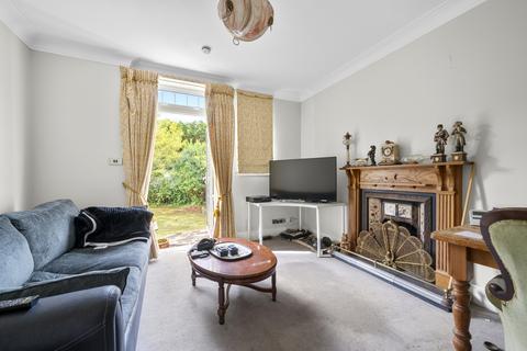 3 Ravenswood Court, Kingston Upon Thames, KT2 7JL