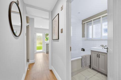 9 Blakes Lane, New Malden, KT3 6NP