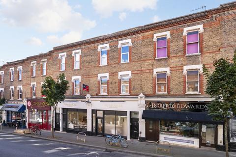 2 bedroom apartment to rent, Leopold Road, London SW19