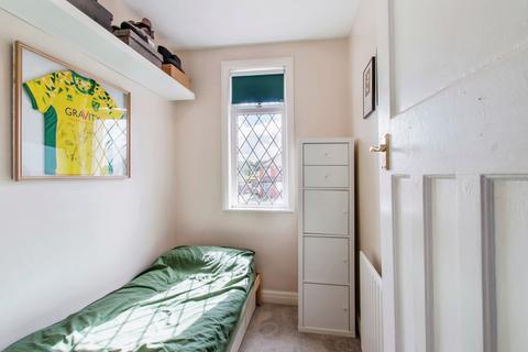 628 Whitehall Road, Leeds, LS12 5EL
