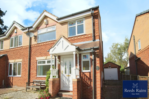 3 bedroom semi-detached house to rent, Fairfield Grove, Leeds LS26