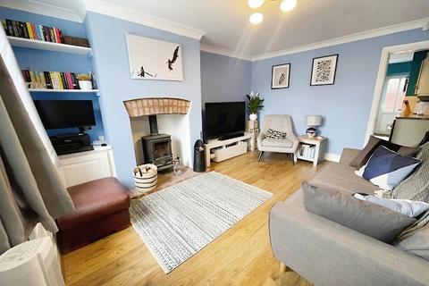 1 bedroom end of terrace house for sale, Northenden Road, Greater Manchester M33