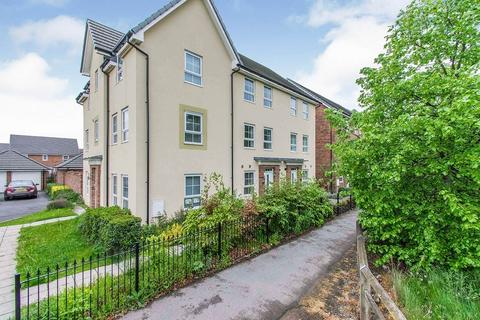 4 bedroom terraced house to rent, Town End Drive, South Yorkshire DN4