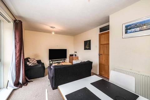 2 bedroom flat for sale, Crown Street, Hampshire PO1