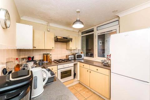 2 bedroom flat for sale, Crown Street, Hampshire PO1