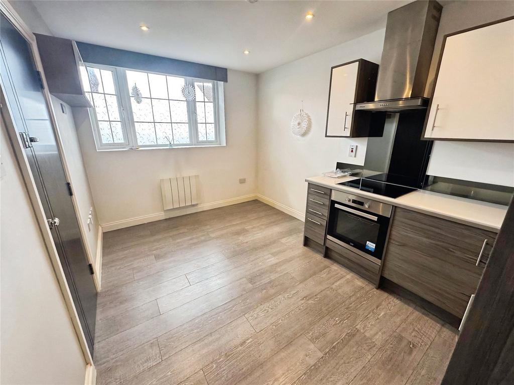 Lounge/ Kitchen