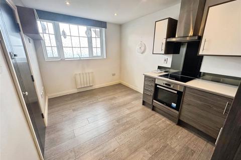 undefined, Lind Road, Sutton SM1