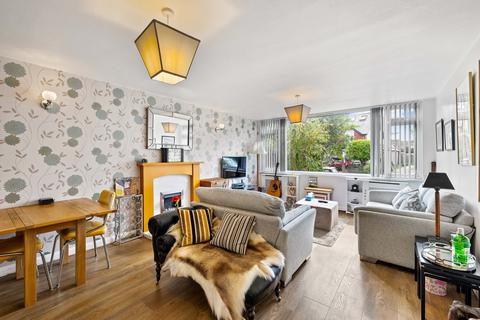 2 bedroom apartment for sale, Beaufort Road, Reigate RH2