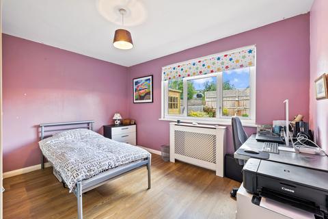 4d Beaufort Road, Reigate, RH2 9DJ
