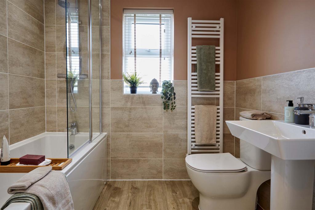 Family bathroom in the Ingleby 4 bedroom home